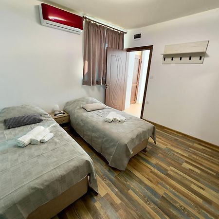 Navial Hotel Gabrovo Exterior foto