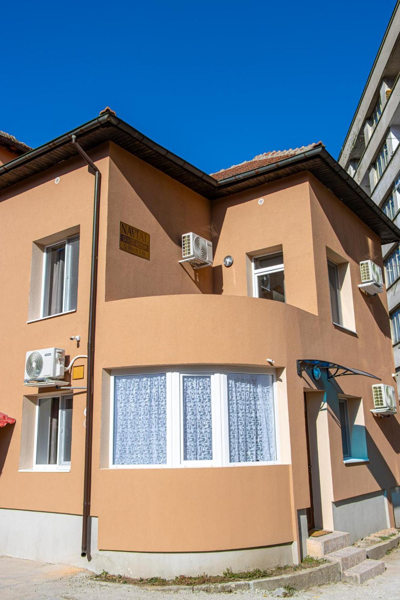Navial Hotel Gabrovo Exterior foto